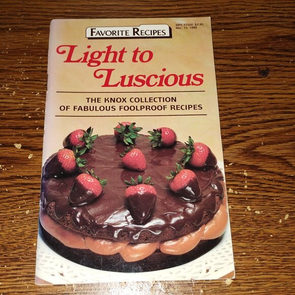 Favorite Recipes Light to Luscious (Softcover, 1988) - Picture 1 of 3